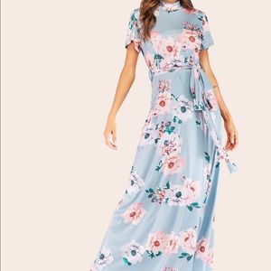 Floral Maxi Dress Shortsleeved Blue Size XL